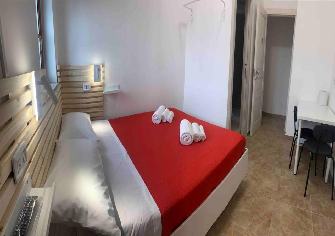 Miris Home Fast And Comfortable With Self Check In 8 Minutes Walk Near Naples Airport Exterior photo