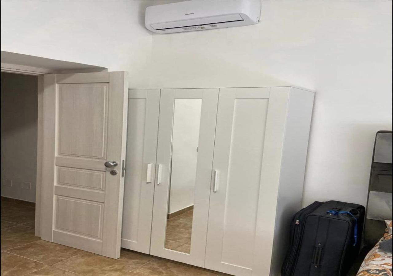 Miris Home Fast And Comfortable With Self Check In 8 Minutes Walk Near Naples Airport Exterior photo